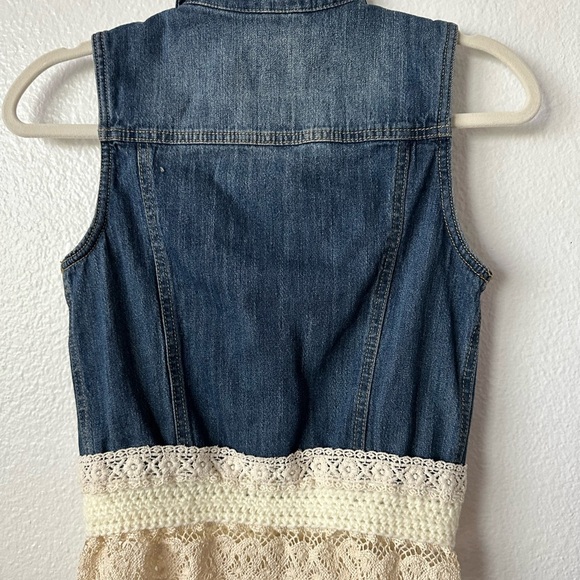 Upcycled Classic Denim Vest Girl’s Size Large 10-12 - Picture 3 of 5